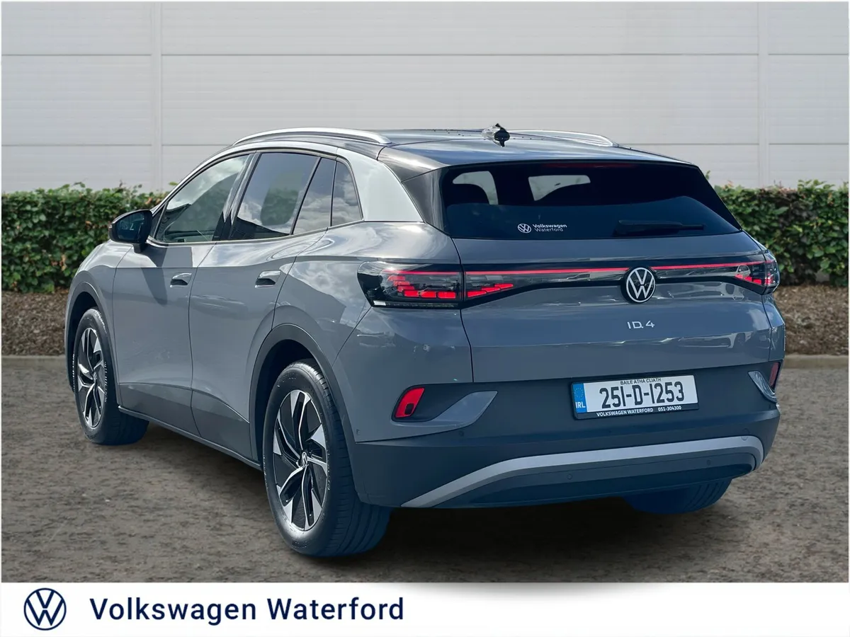 2025 Volkswagen ID.4 Pro Plus - Image 4