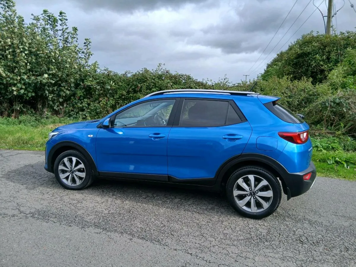 Kia stonic (no damage) - Image 2
