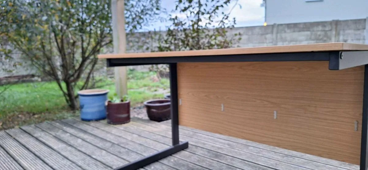 Desk - Image 1