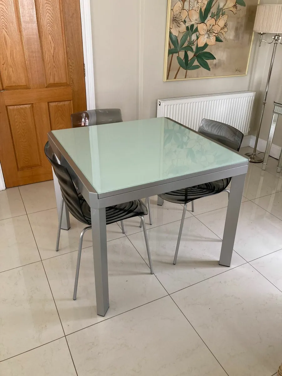 Calligaris Table and Three Chairs - Image 1