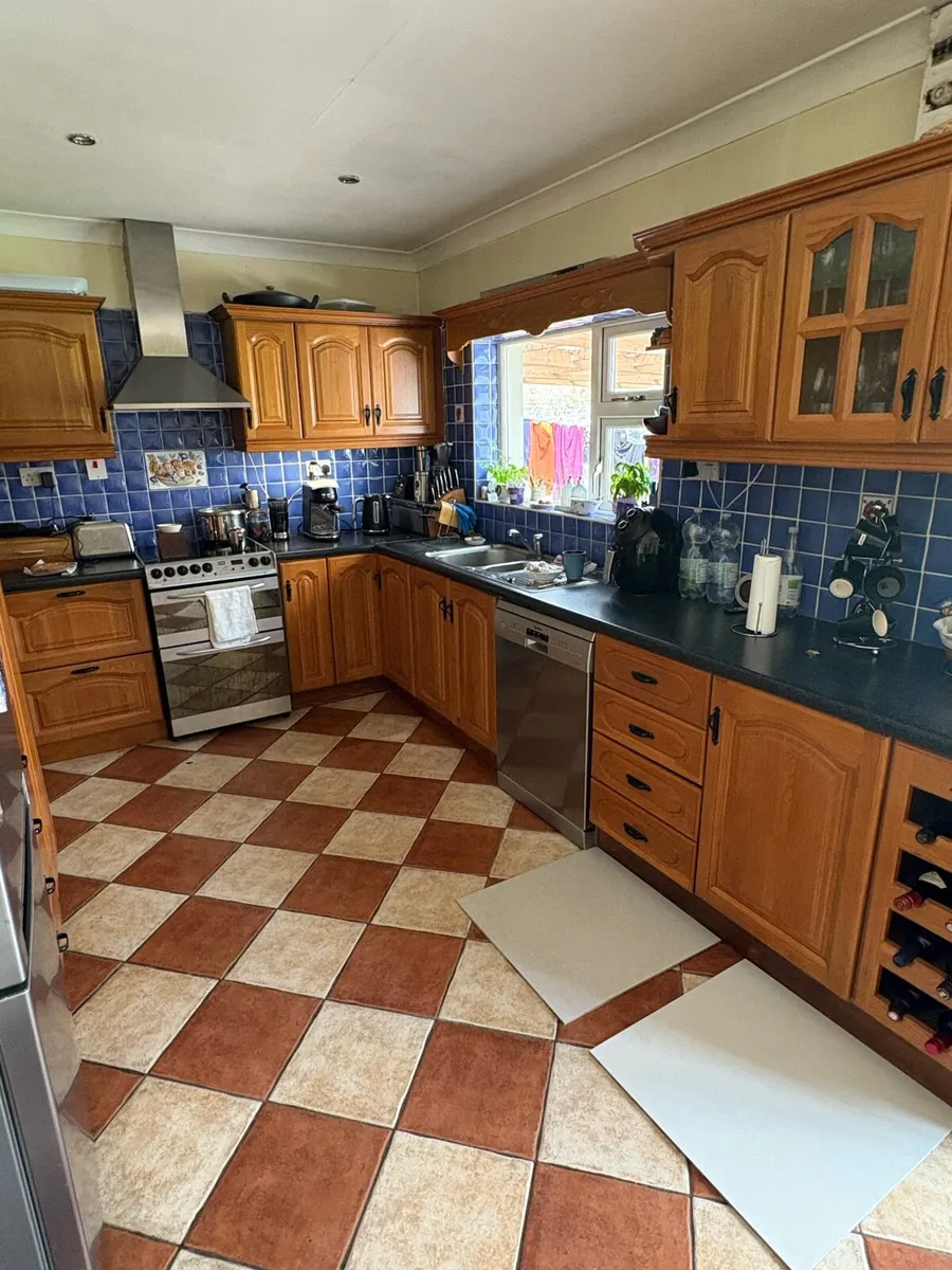 Kitchen - Image 3