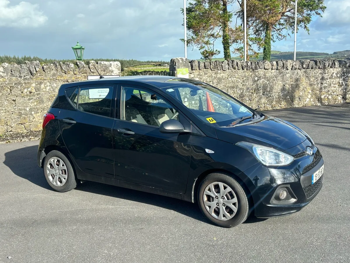 151 Hyundai i10 33,000 Kilometres - Image 2