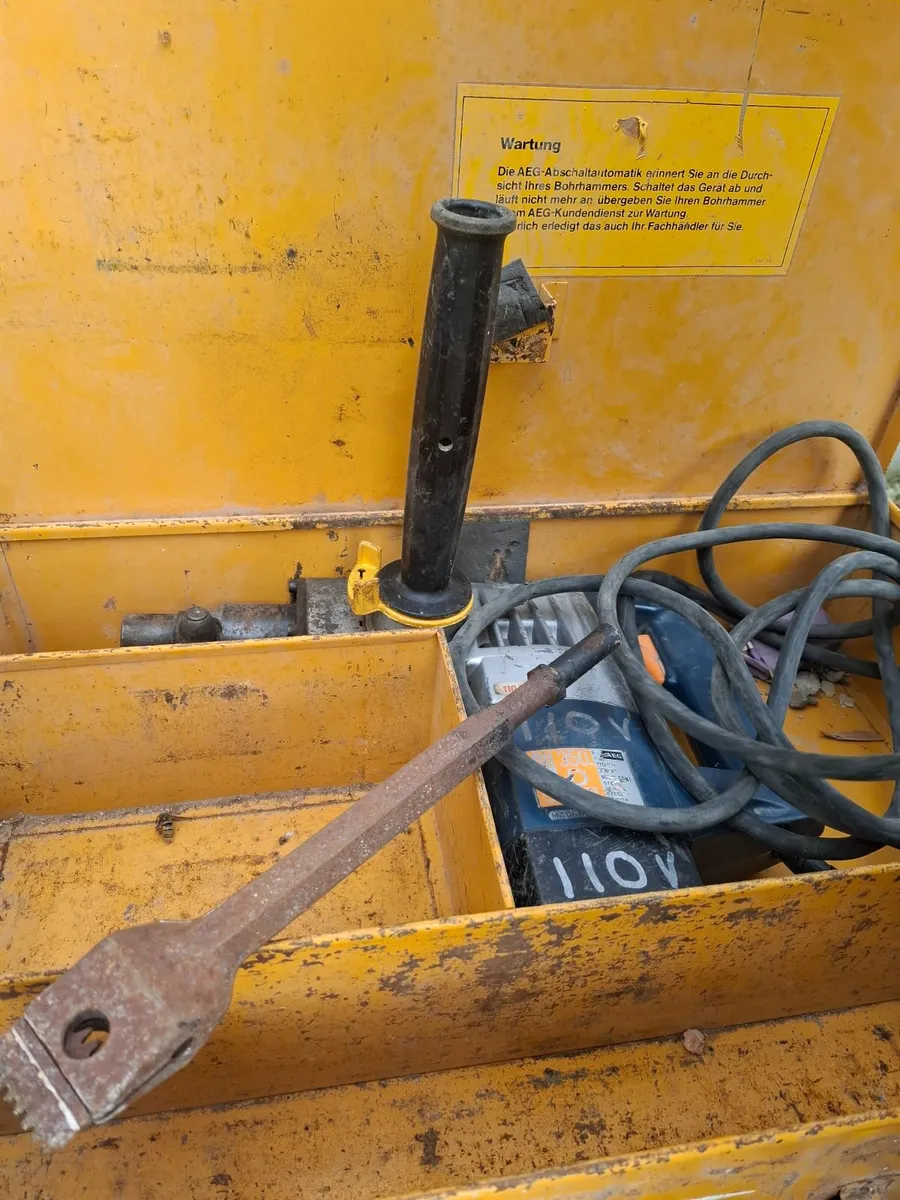 Aeg chisel hammer - Image 1