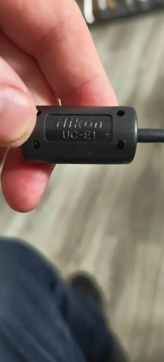 Genuine Nikon UC-E1 - Image 3