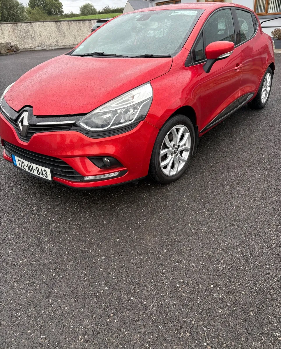 Renault Clio IV Dynamique NAV 1.2 Petrol 2017 - Image 2