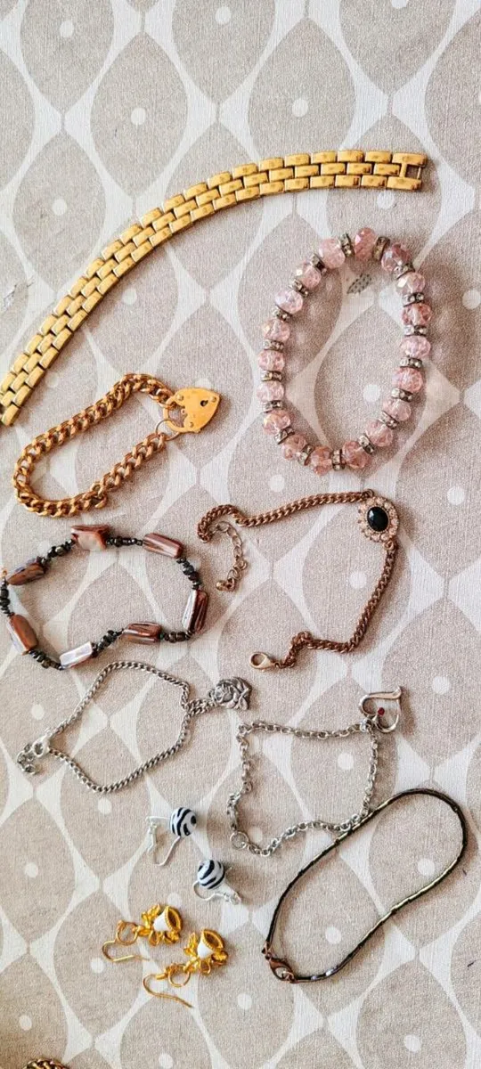 8 bracelets and 2 pr earrings - Image 1