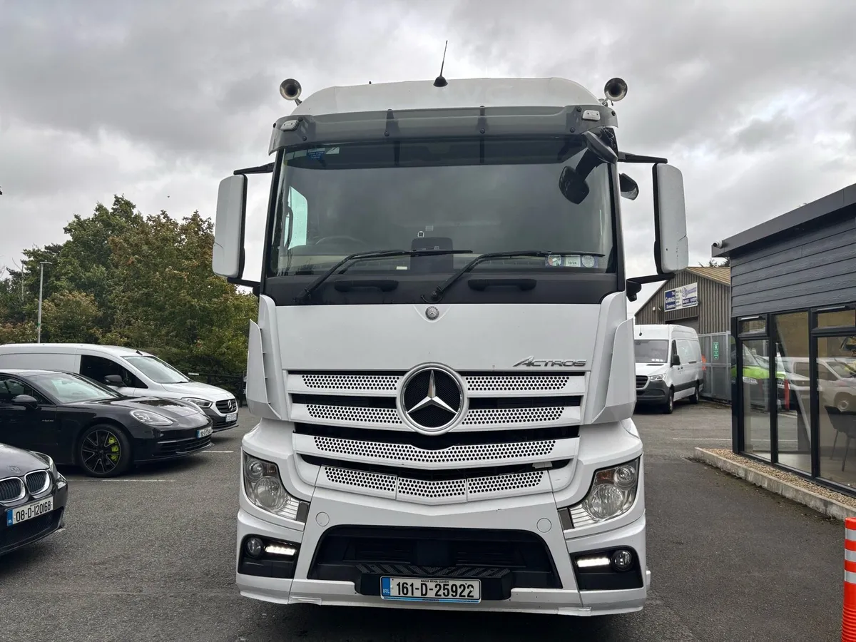 Mercedes Actros 2545 6x2 2016 - Image 3