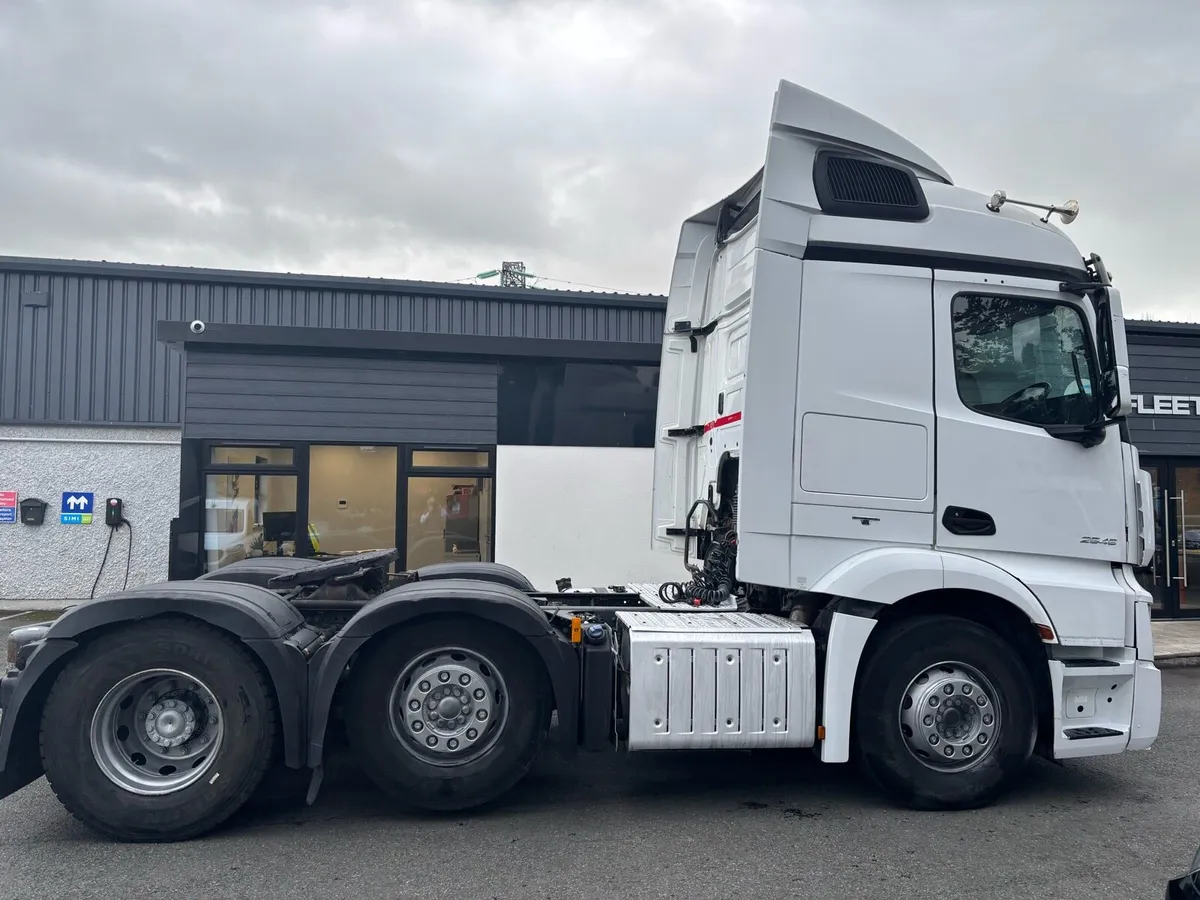 Mercedes Actros 2545 6x2 2016 - Image 4