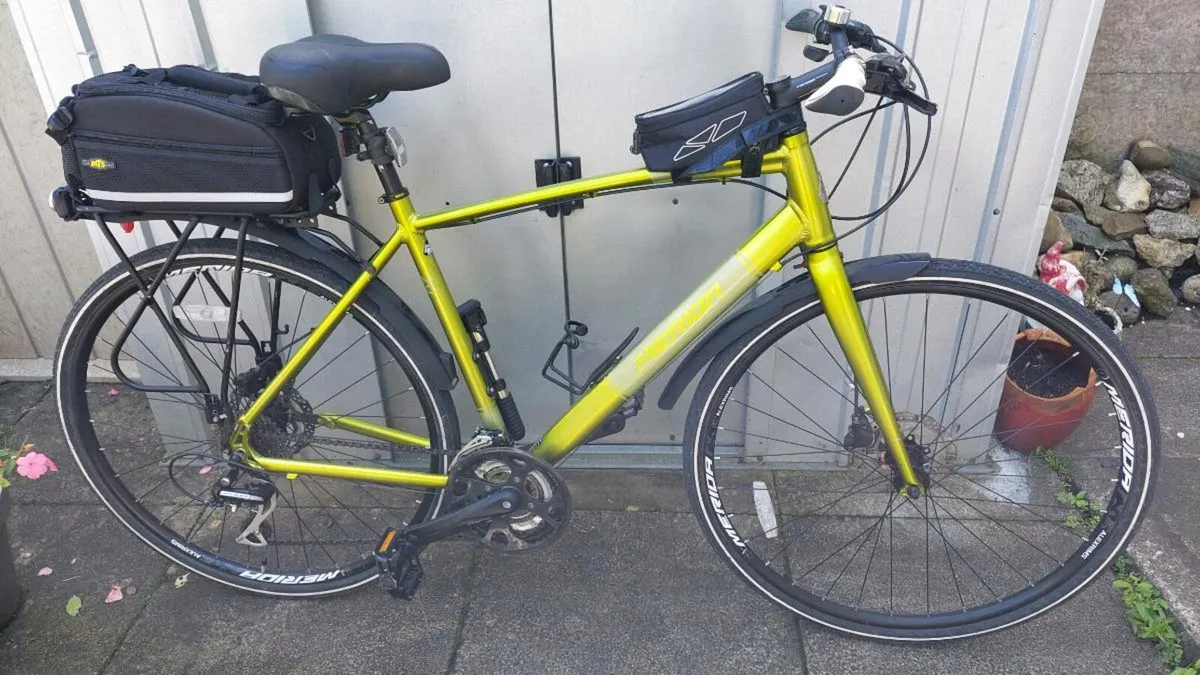 Merida Crossway Urban Hydraulic Disc Brakes - Image 1