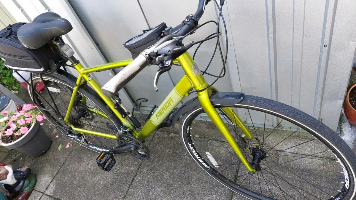 Merida Crossway Urban Hydraulic Disc Brakes - Image 3