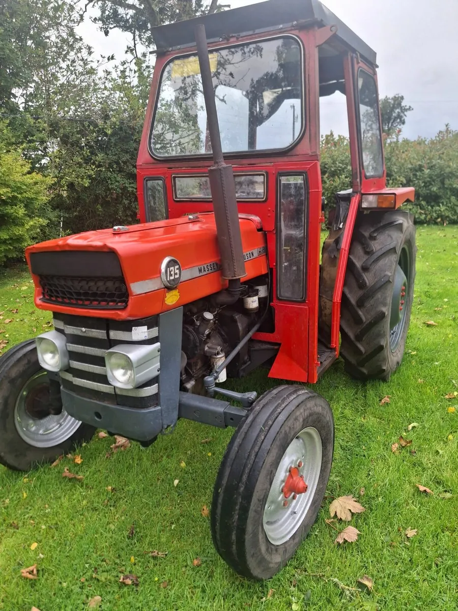 Massey Ferguson  135. - Image 1