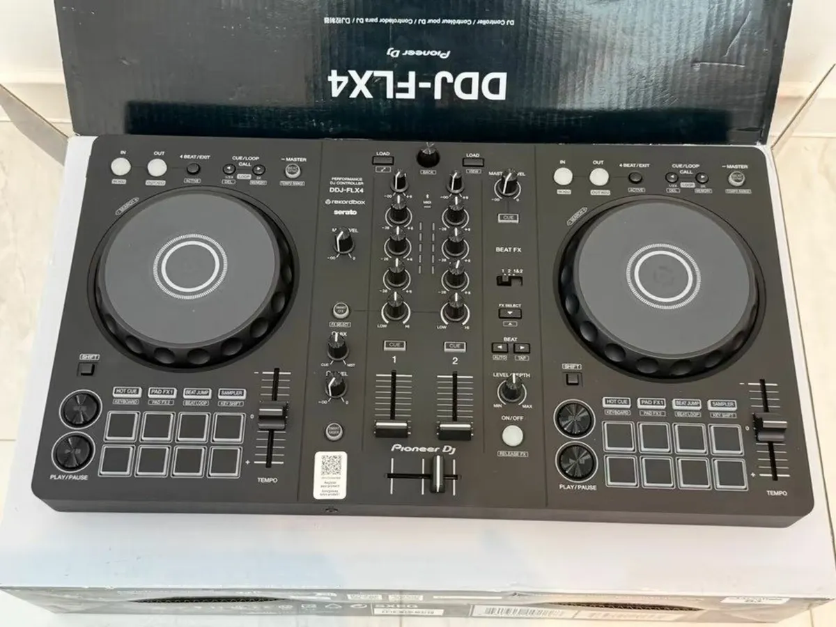 Pioneer DDJ-FLX4 - Image 4