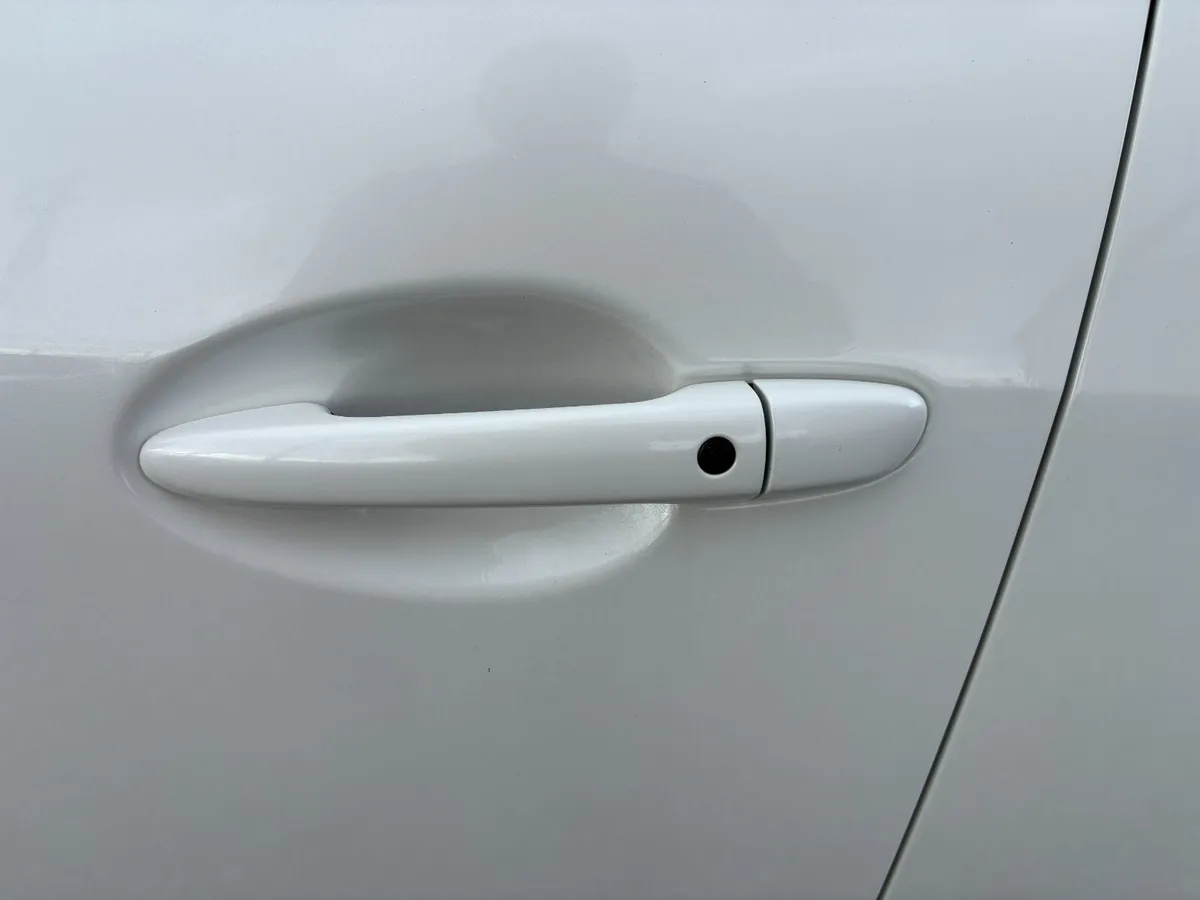 Mazda Demio - Image 4