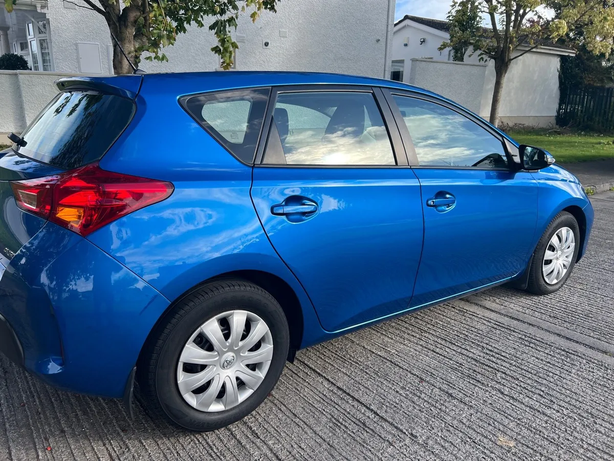 Toyota Auris 1.3 Petrol,Full History, Nct,d 09 26 - Image 3