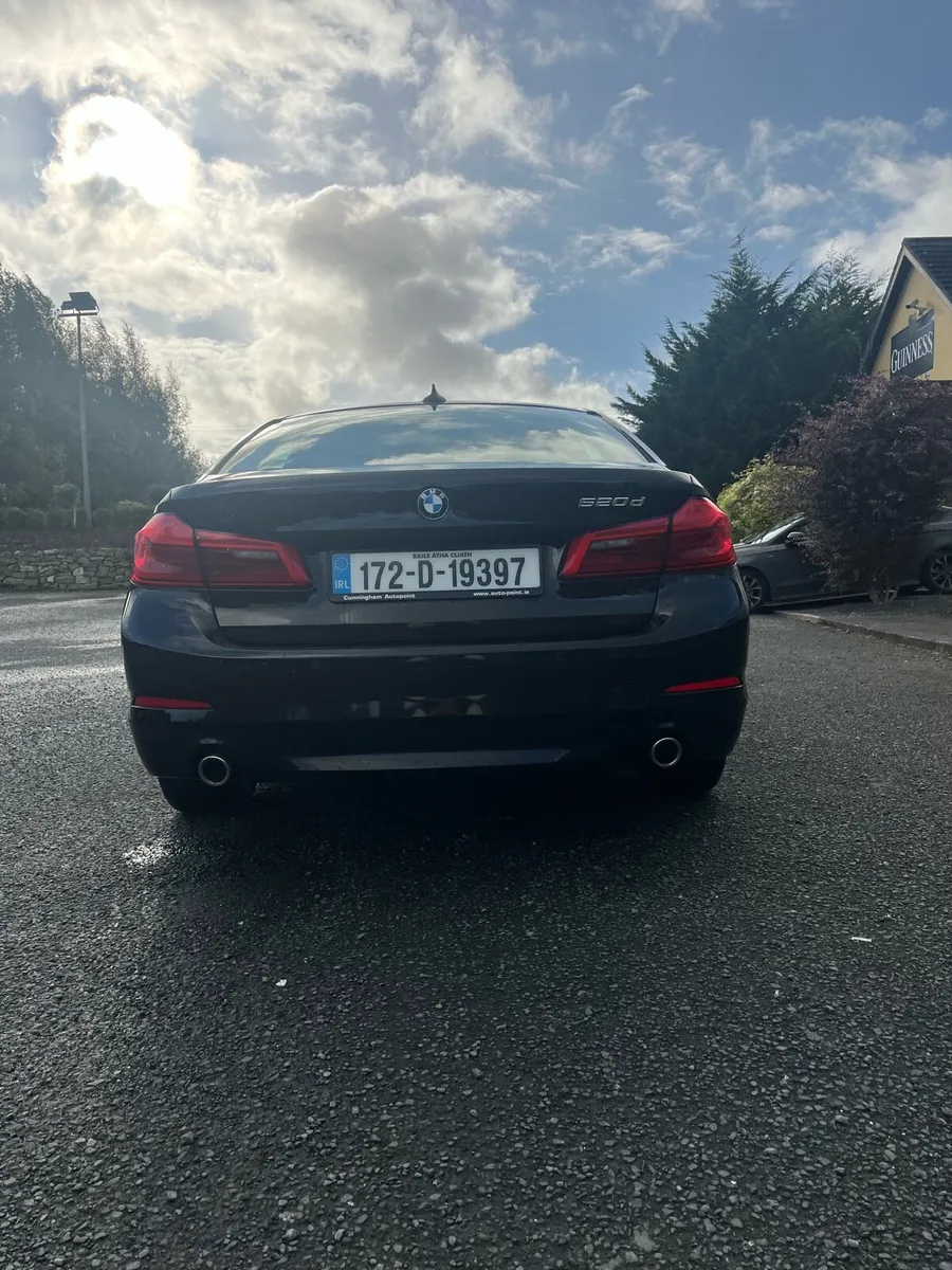 BMW 5 Series - Image 4