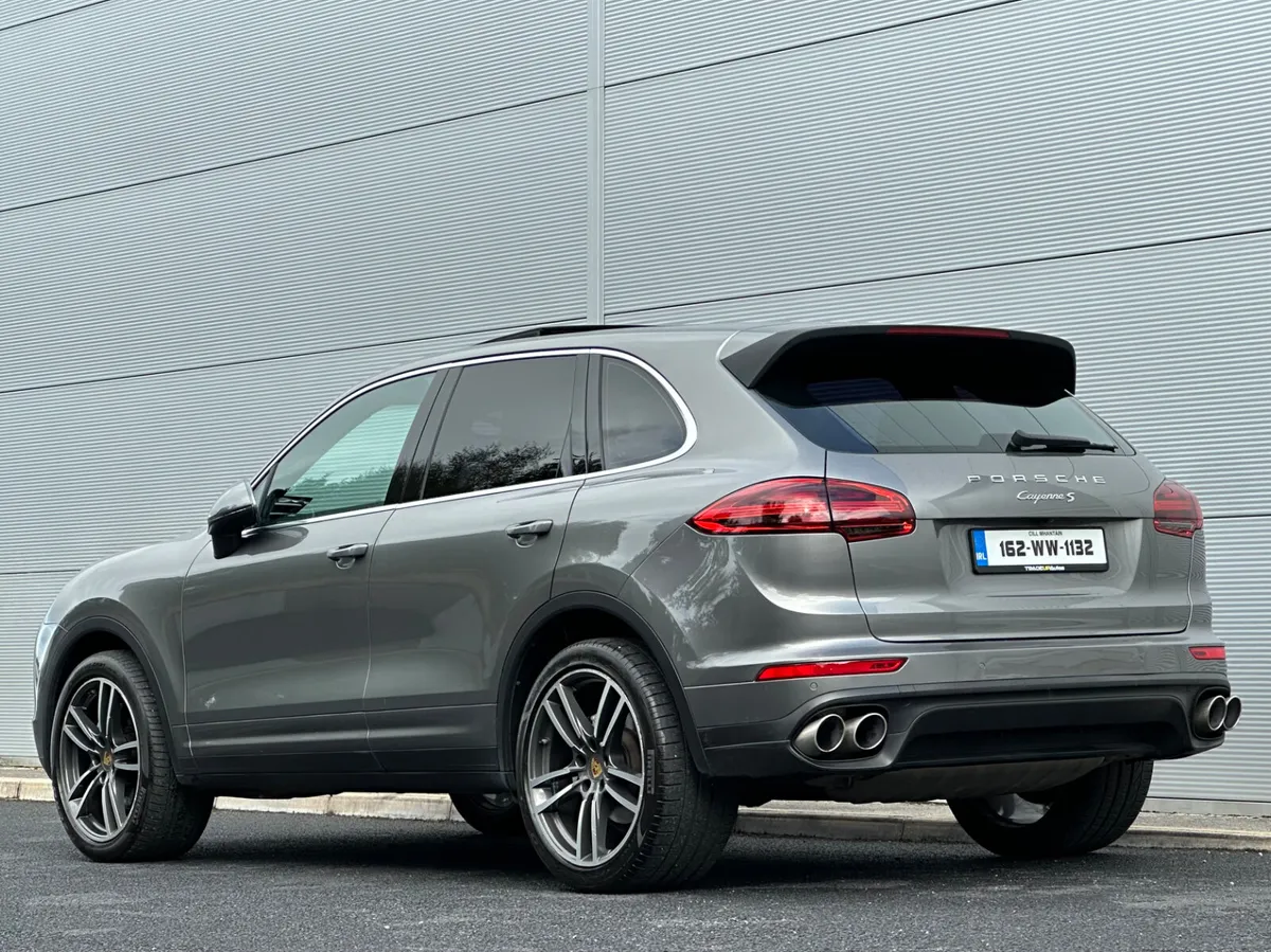 PORSCHE CAYENNE S V8 D *€333 tax - Image 2