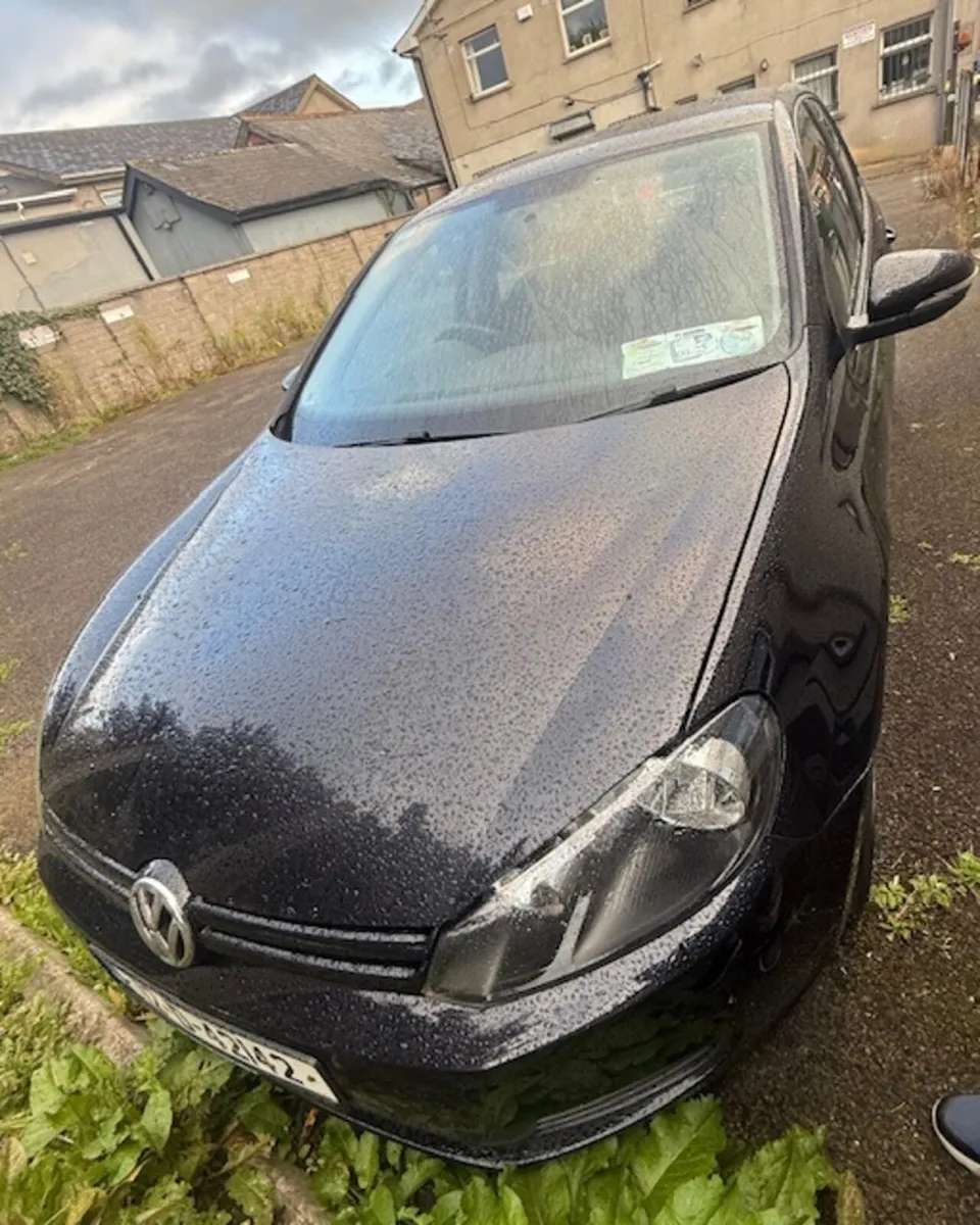 Volkswagen Golf 2012 - Image 2