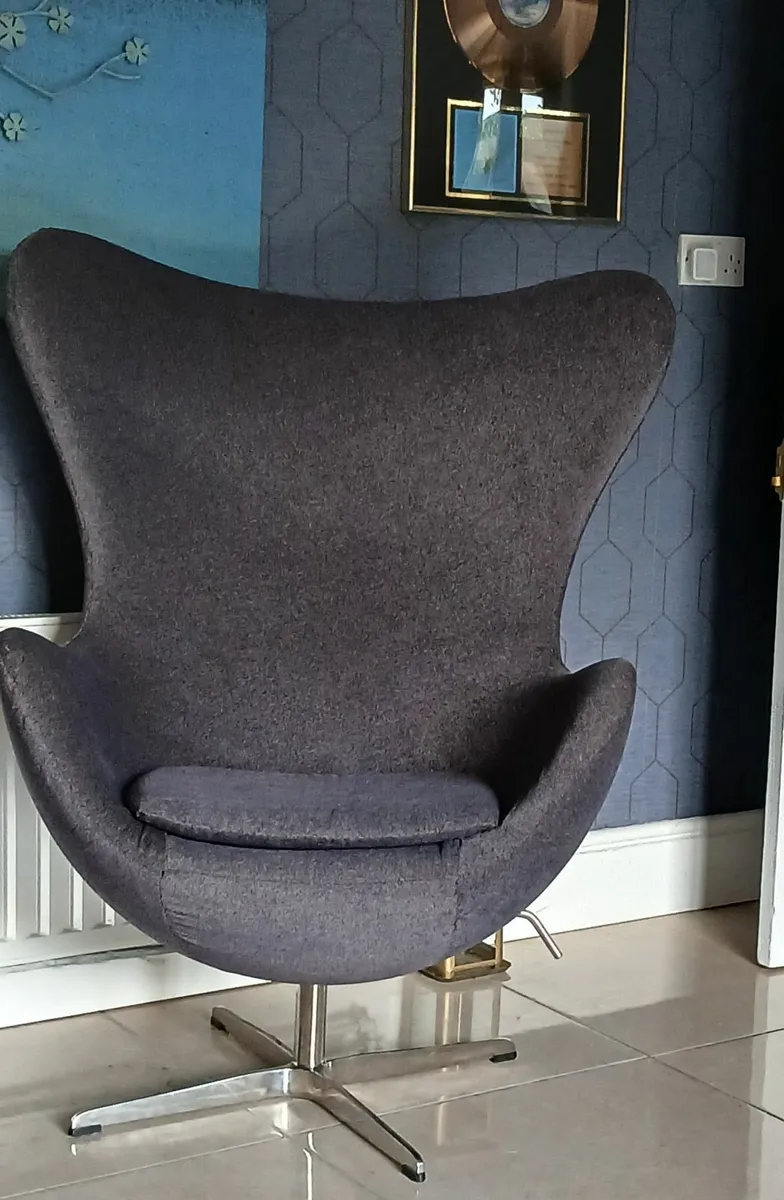 Vintage Egg chair - Image 1