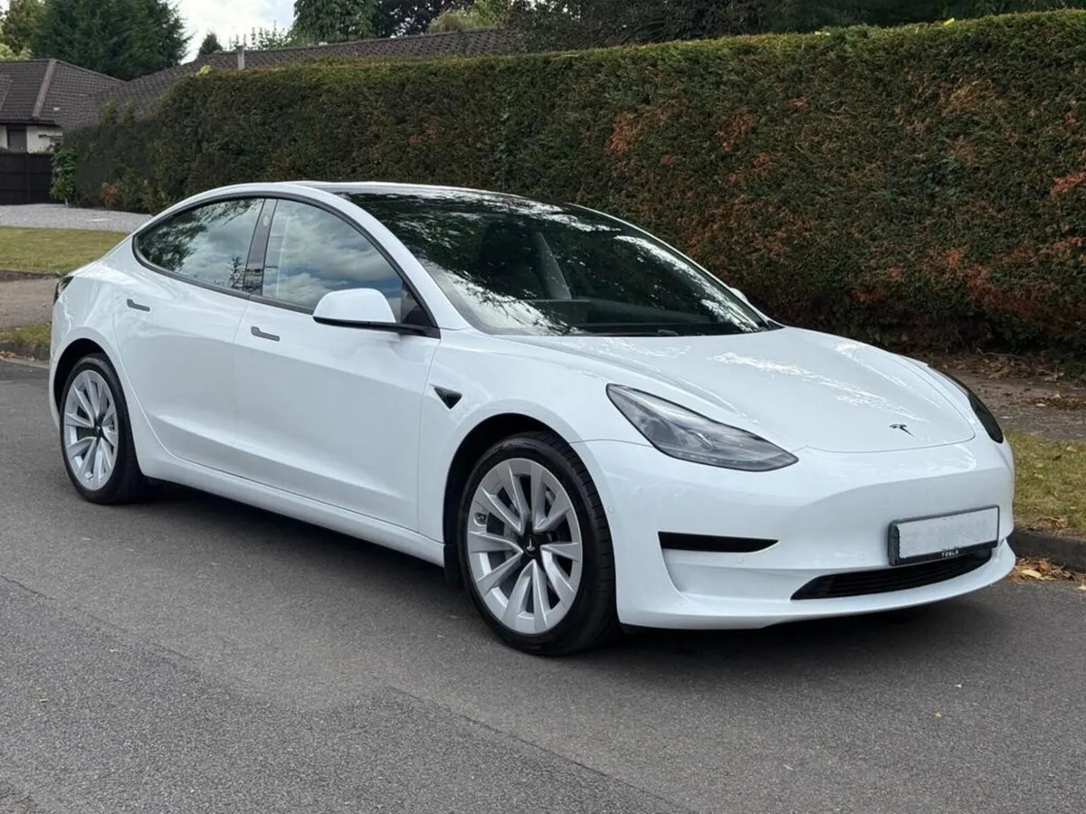 212 Tesla Model 3 Standard Range Plus - Image 1