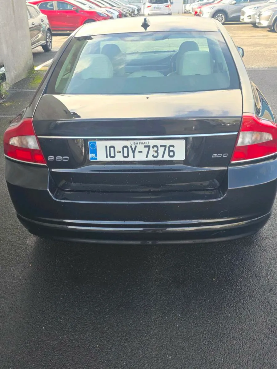 VOLVO S 80 - Image 4