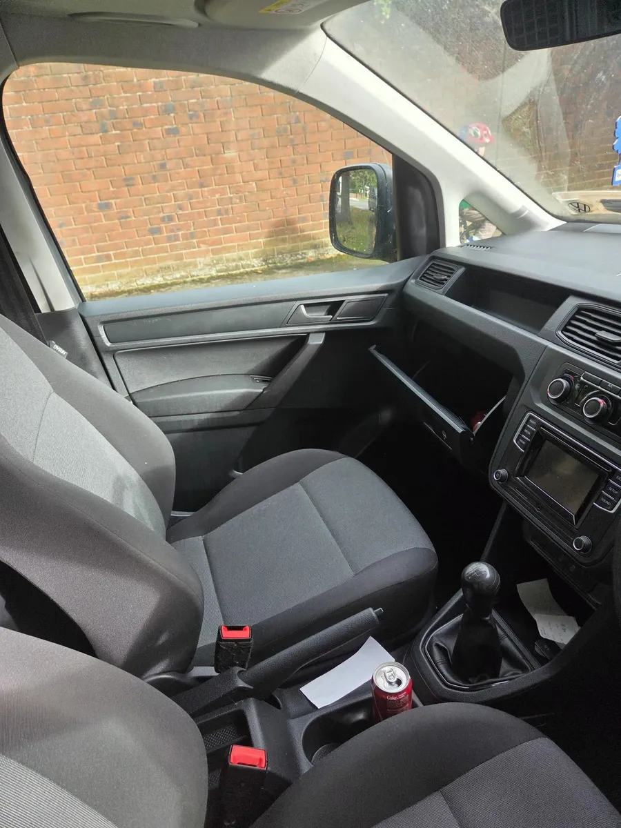 Volkswagen Caddy 2020 - Image 2