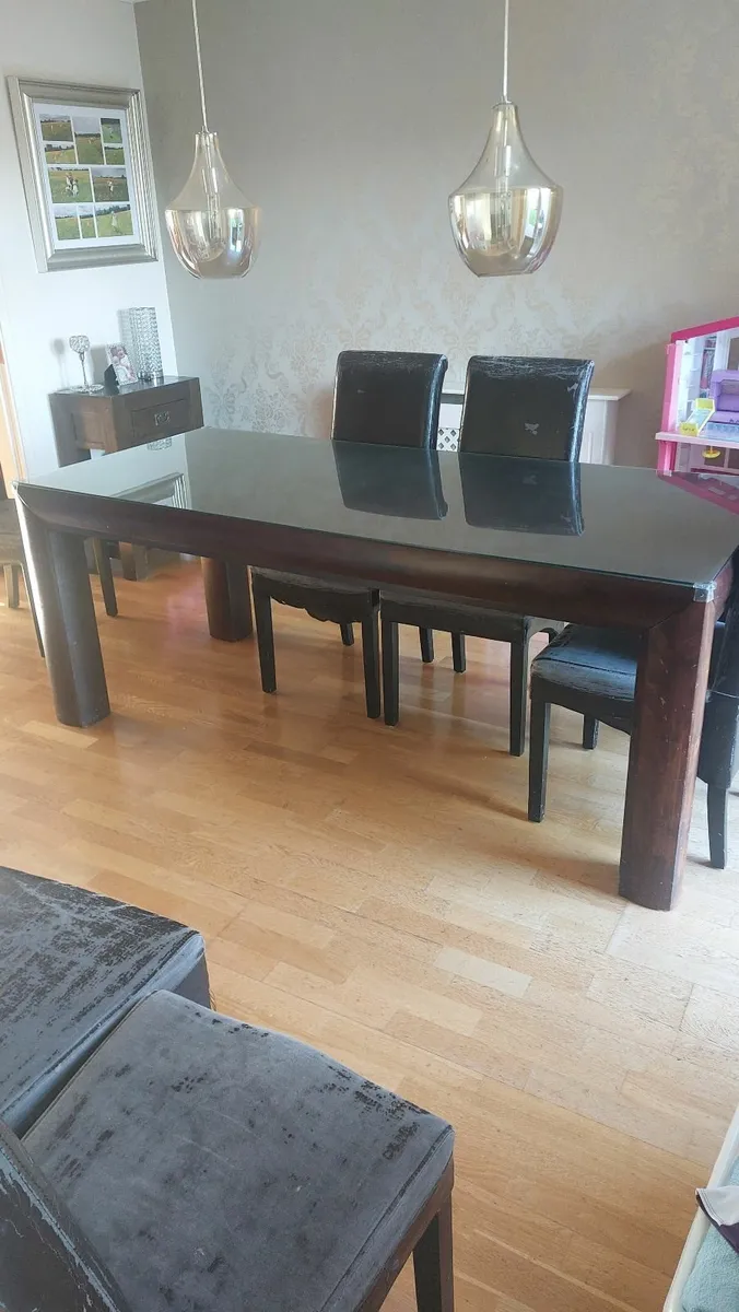 Dining table - Image 2