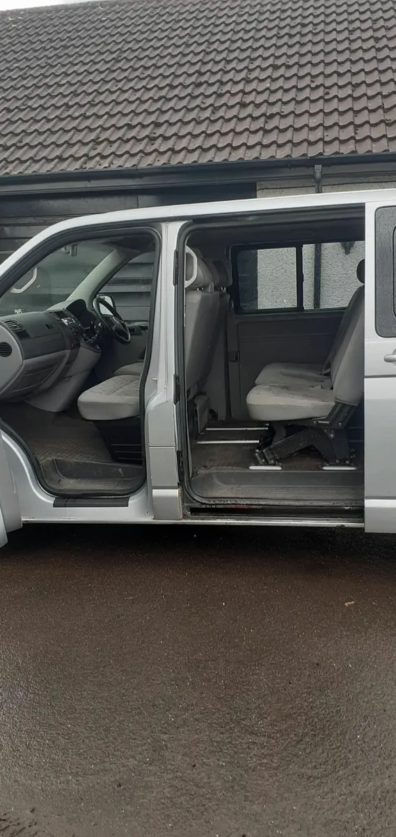 car - Image 2