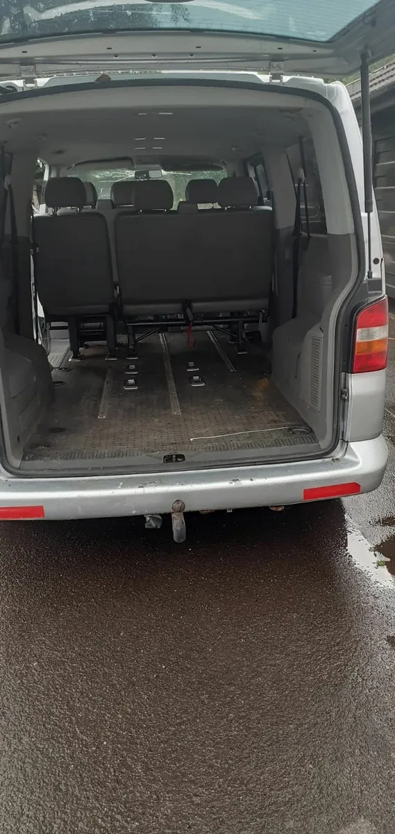 car - Image 3