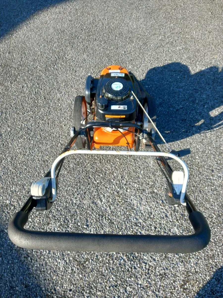 Lyster Wheeled Trimmer - Image 3