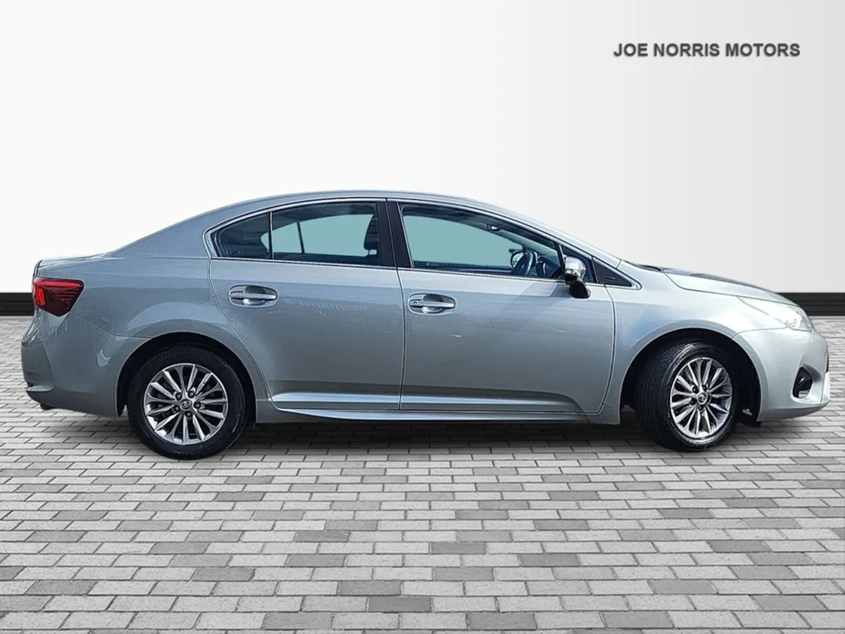 Toyota Avensis 1.6 D AURA 4DR - Image 4
