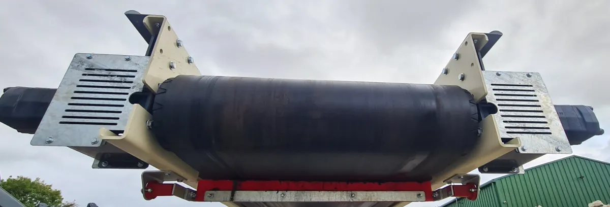 TRACKED LOW LEVEL FEEDER STACKING CONVEYOR - Image 4