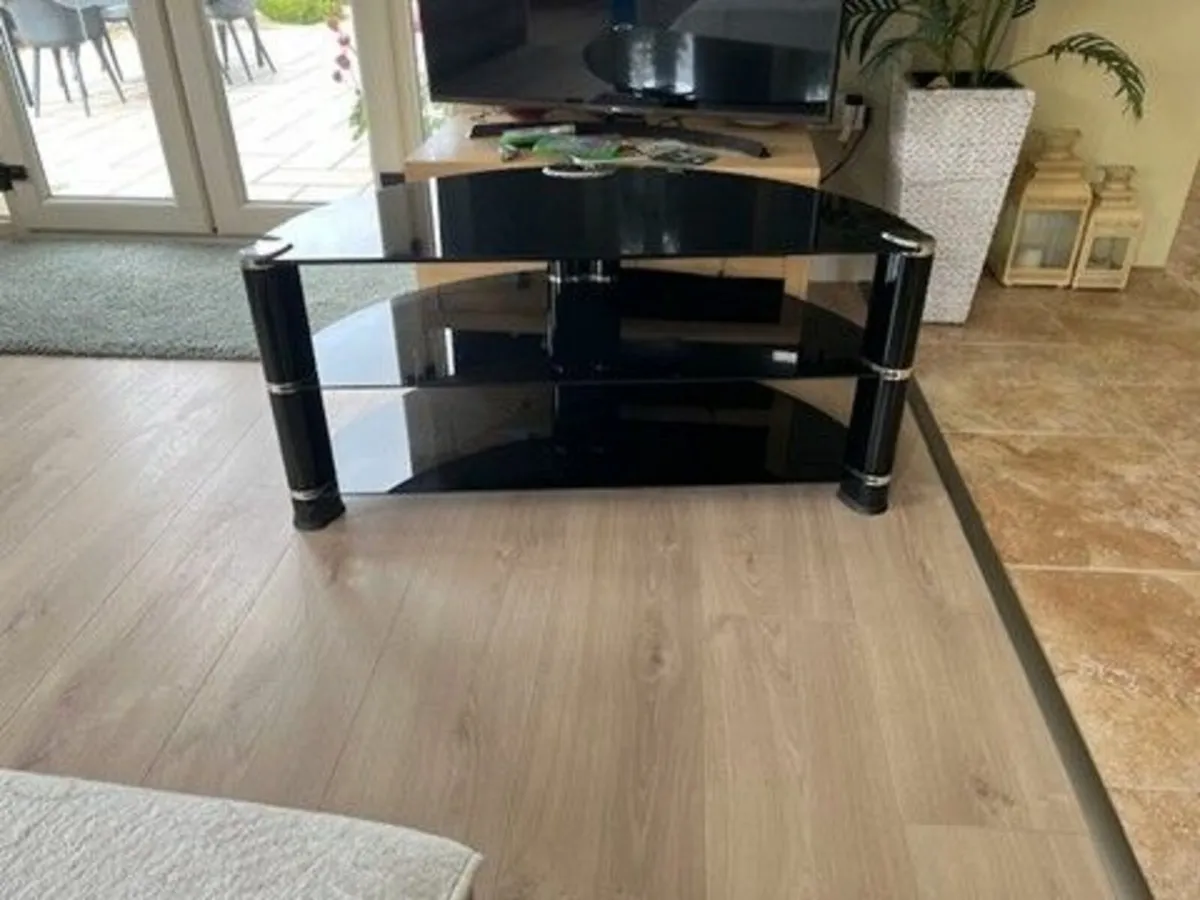 TV Stand/Unit - Image 1
