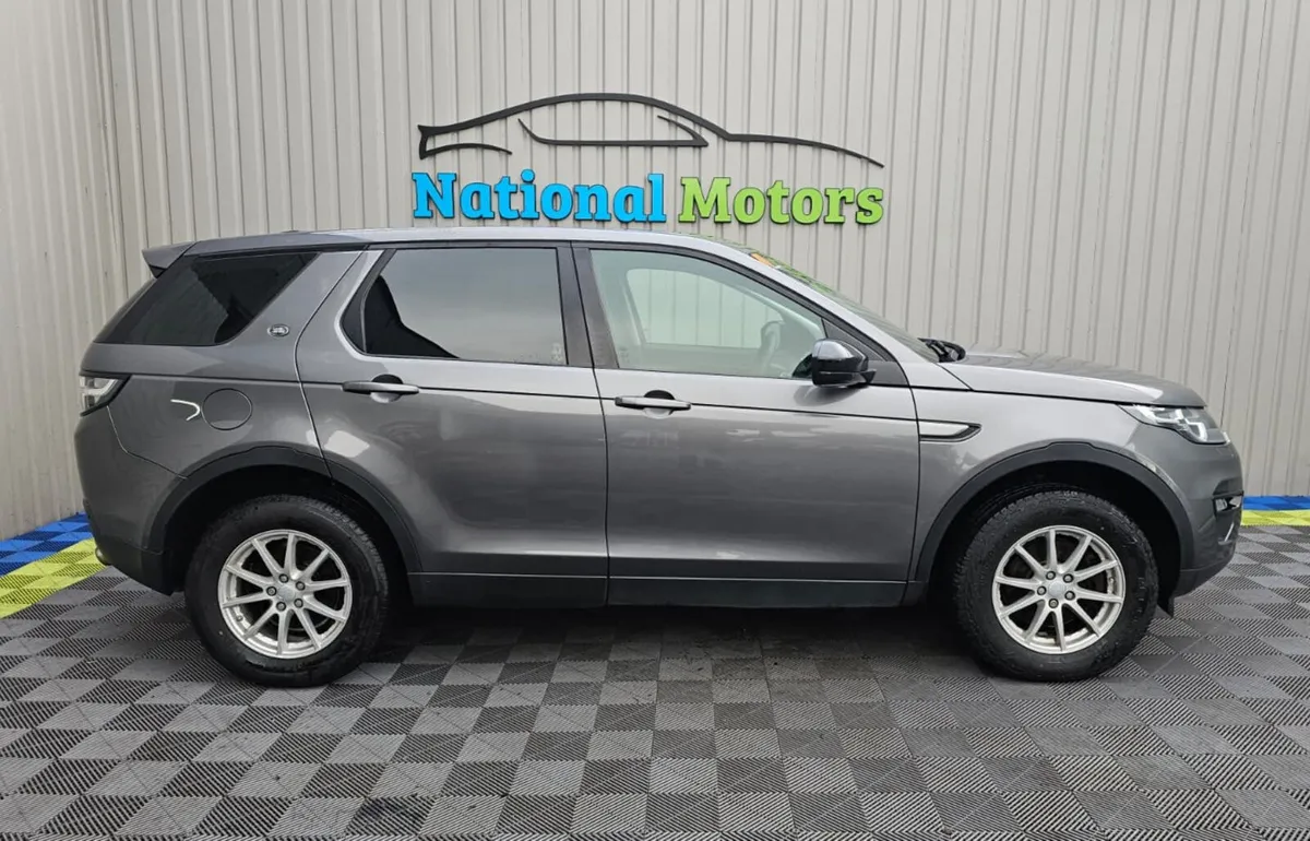 2016 Discovery Sport 2.0D TD4 7 Seater - Image 2