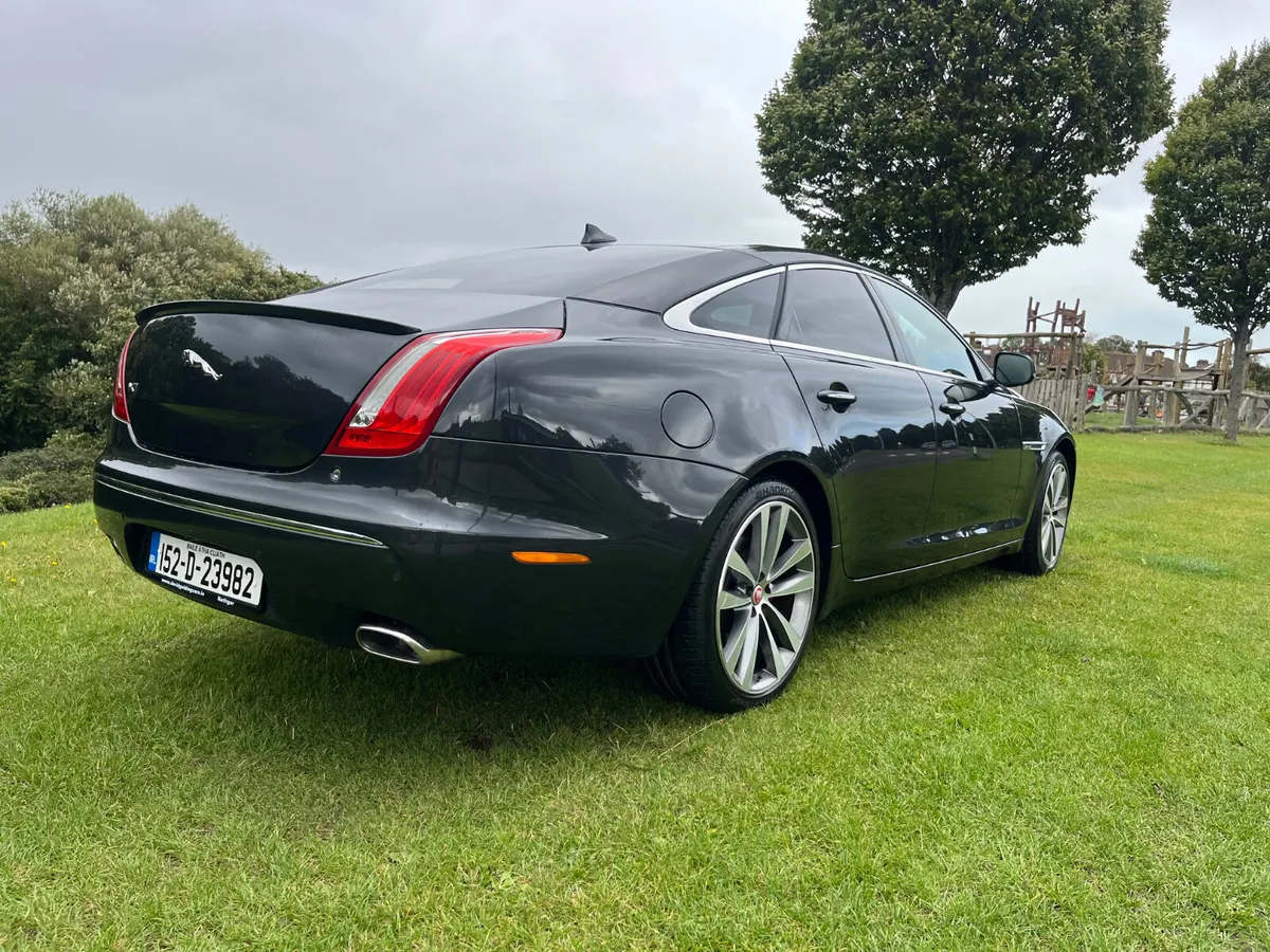 2015 Jaguar XJ 3.0 D PREMIUM LUXURY  AUTO - Image 4