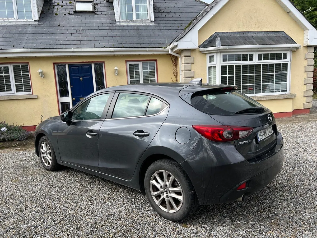 Mazda 3 , nct 03/27 €4250 - Image 3