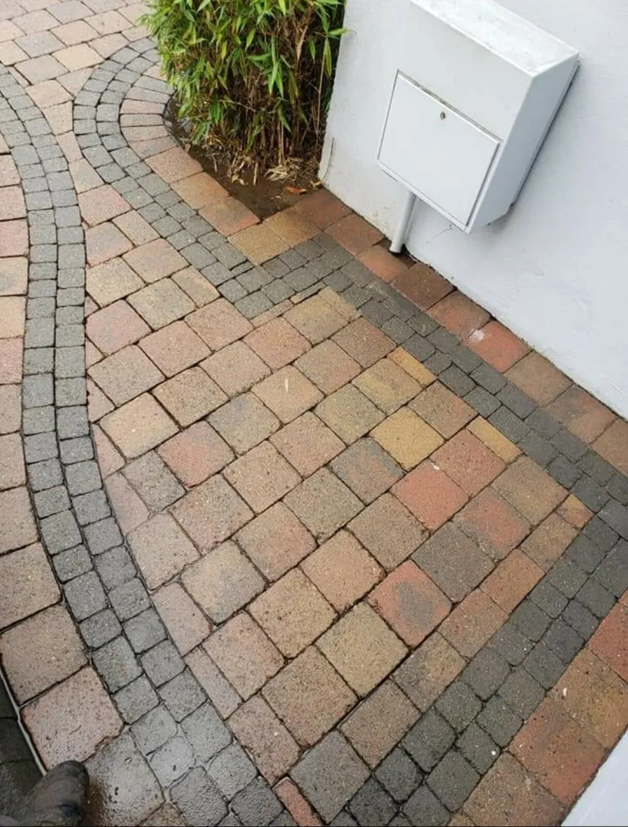 MIDLANDS POWERWASHING SERVICES - Image 3