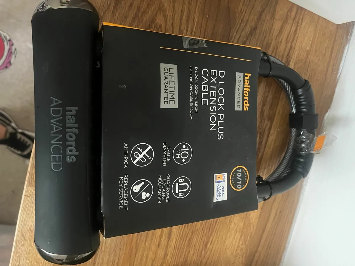 Halfords Advanced 23cm D lock
