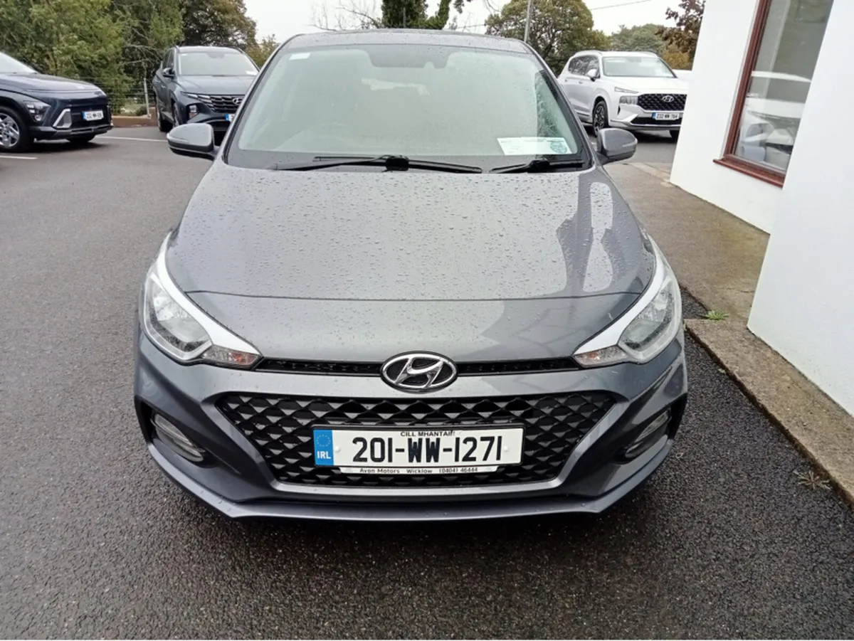 Hyundai i20 ACTIVE DELUXE PLUS 5DR - Image 2