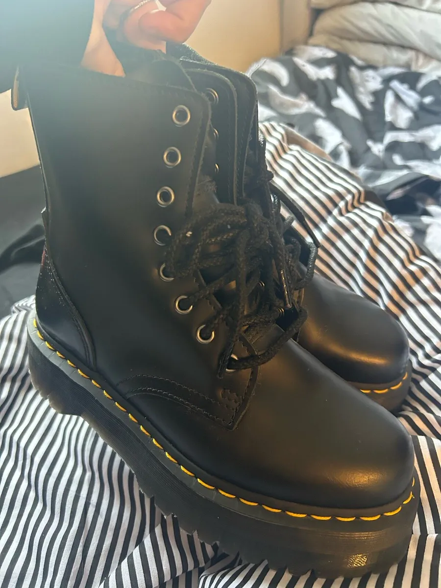 Dr. Martens Jadon - Image 1