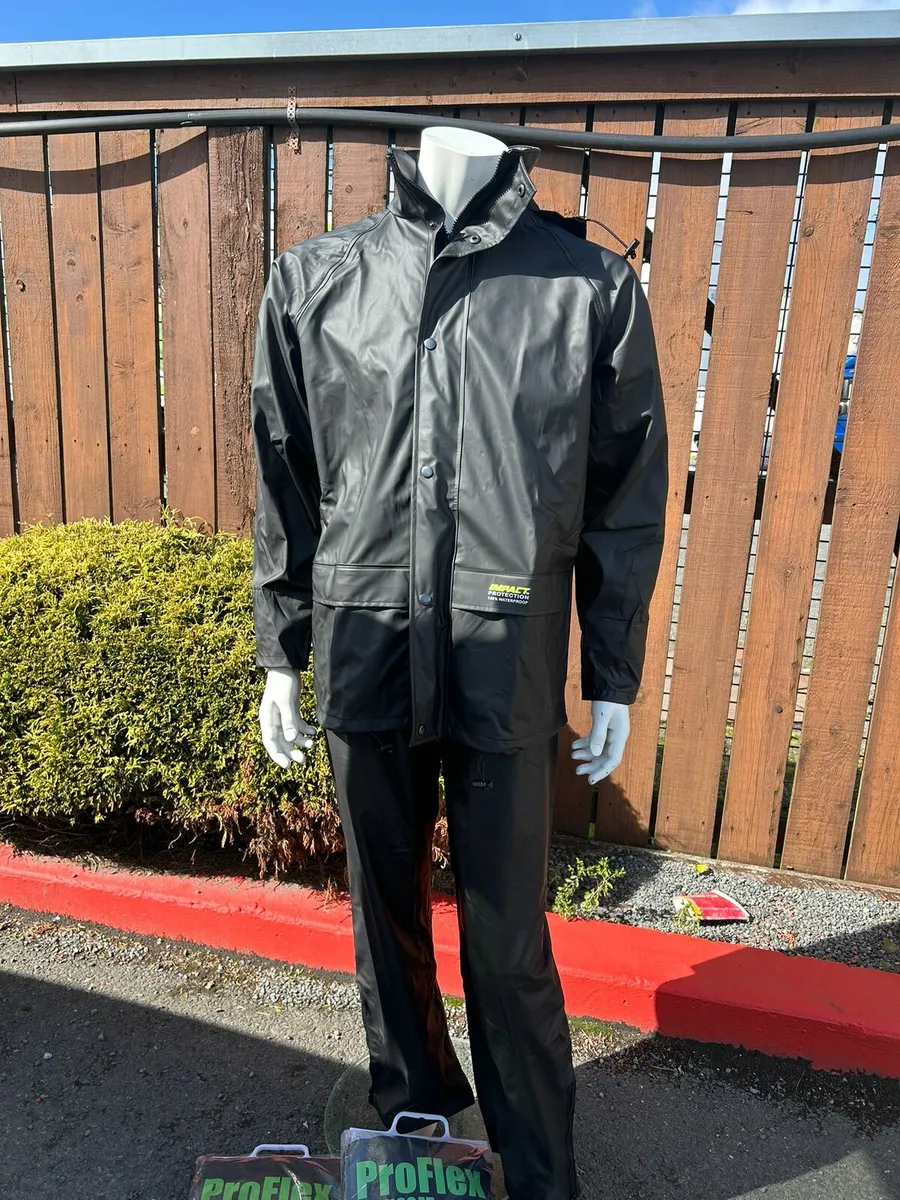 impact BREATHABLE WATERPROOF 100% - Image 2