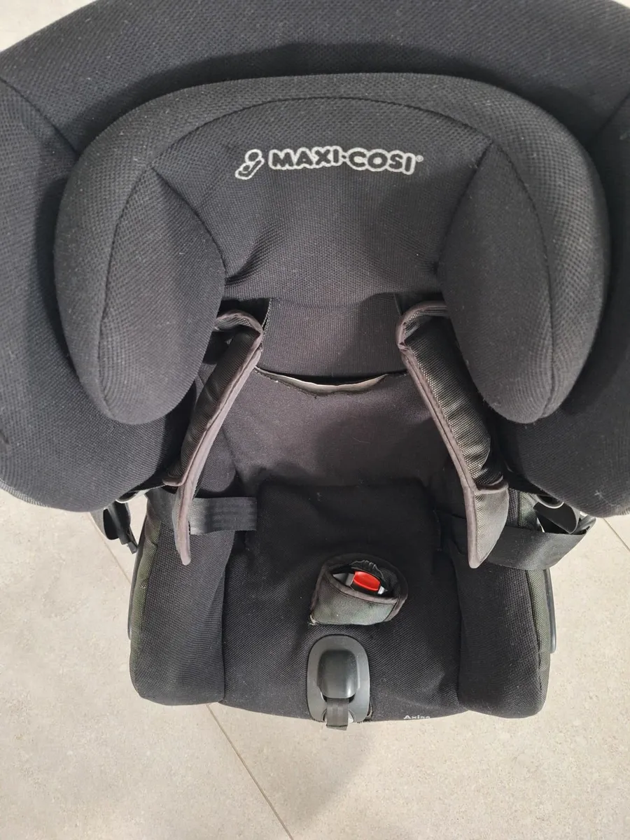 Maxi cosi car seat - Image 1
