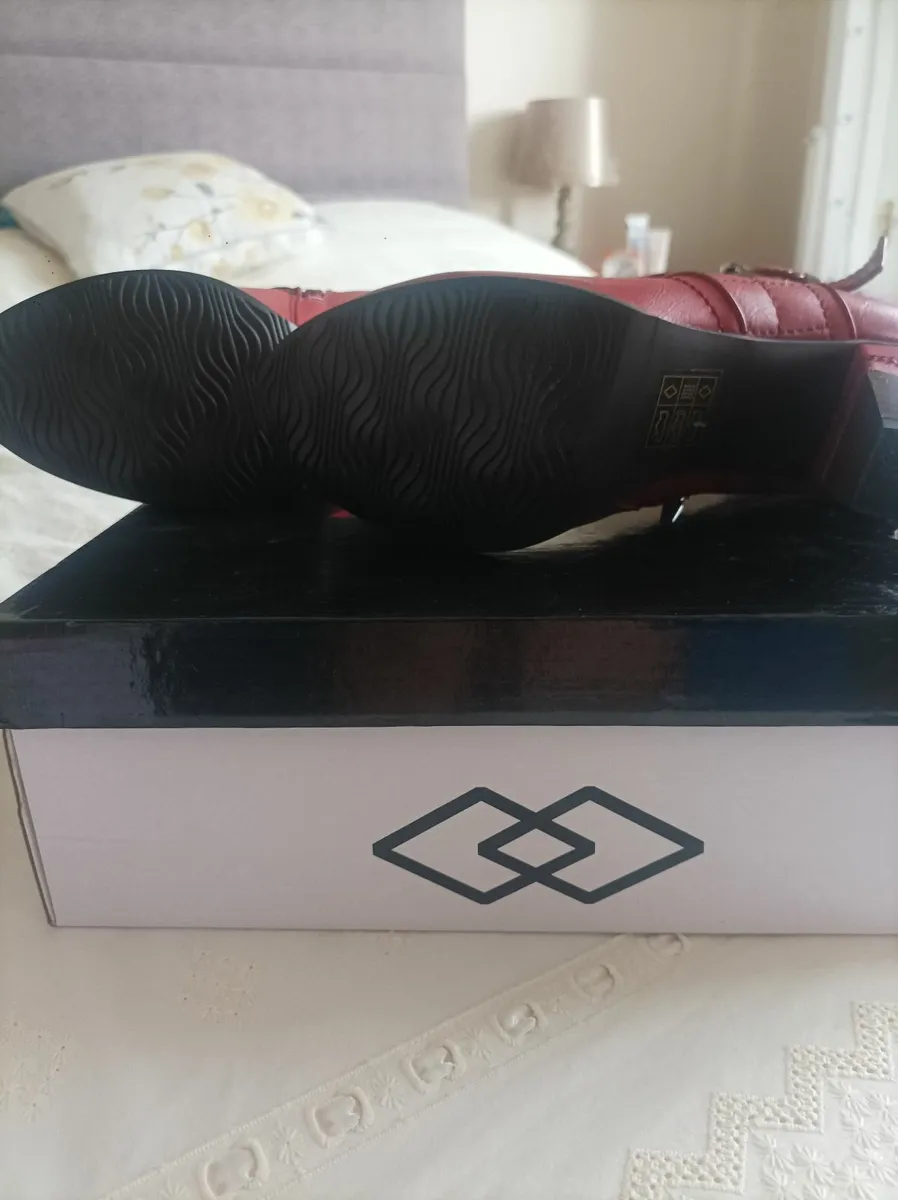 Womens boots - Image 3