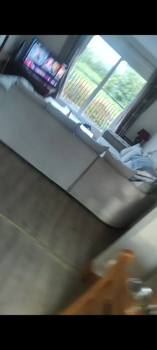 Couch - Image 3