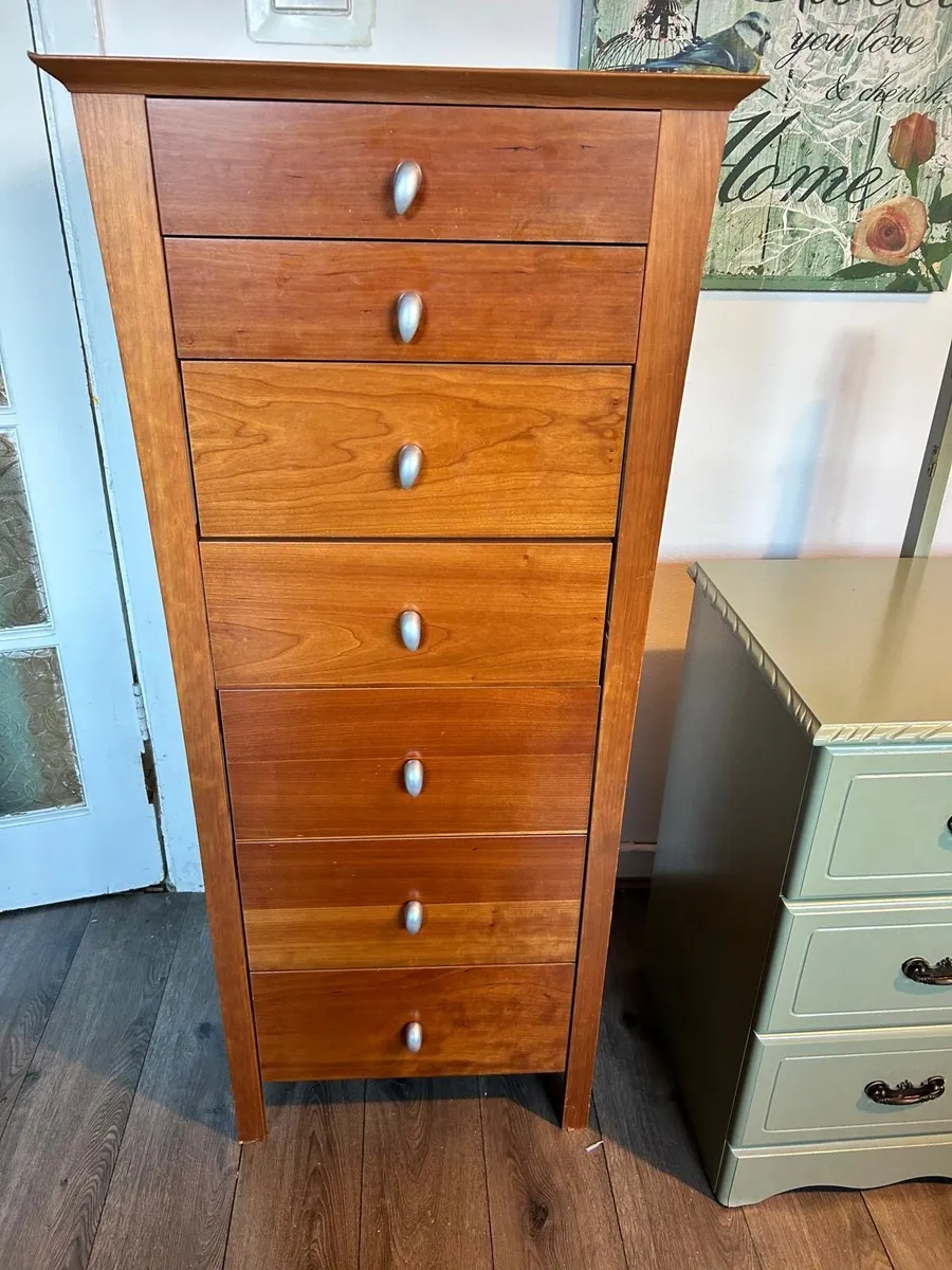 Chest of drawers - Image 1