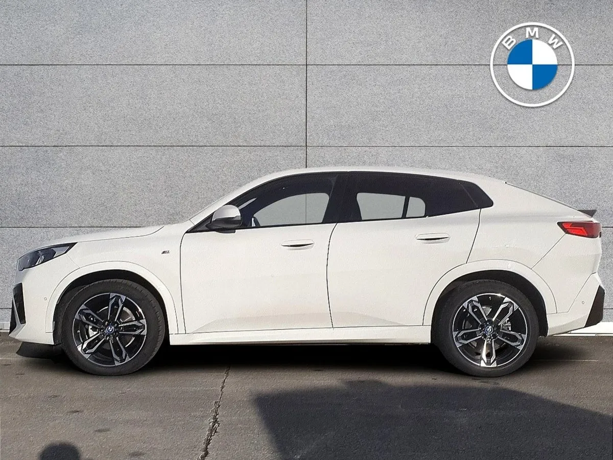 BMW iX2 Edrive20 M Sport - Image 4