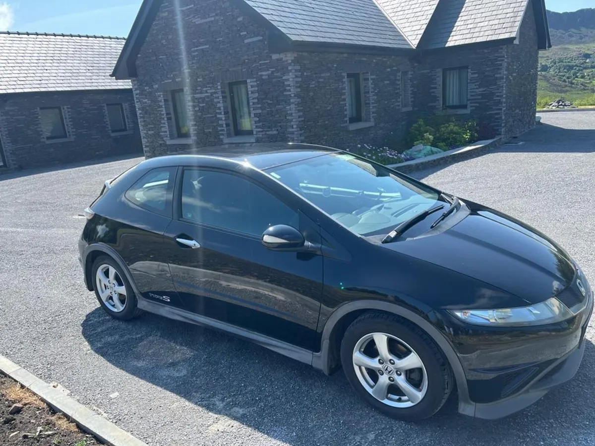 Honda Civic 2009 - Image 1