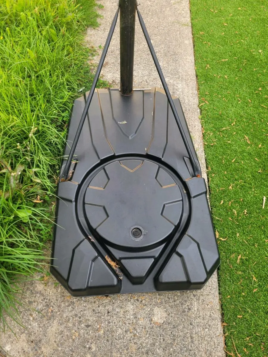 Thorp adjustable Basketball stand - Image 2