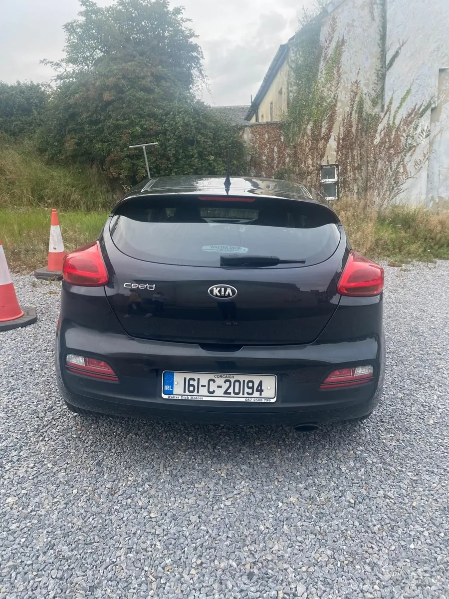Kia Ceed 2016- LOW Mileage 64,000M - Image 3