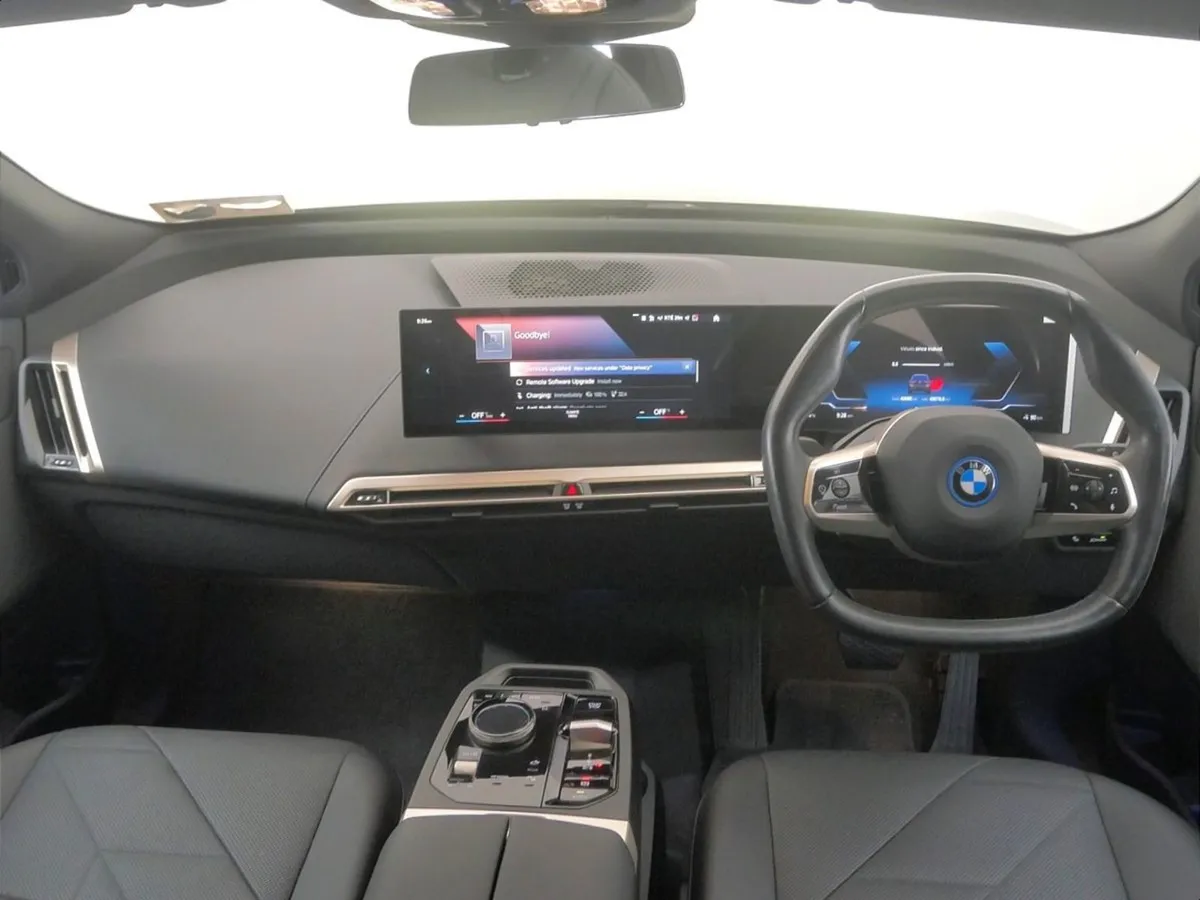 BMW IX Xdrive40 M Sport Edition - Image 4