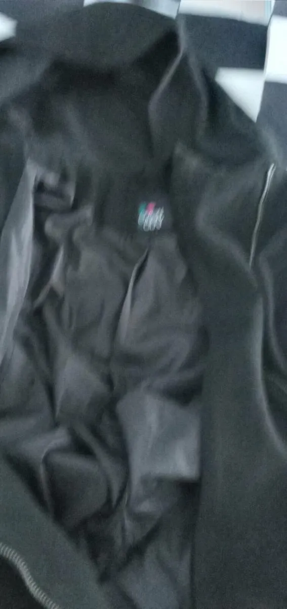 Black winter coat - Image 2